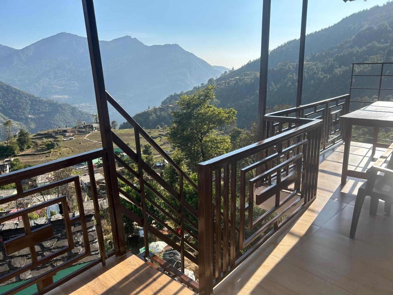 Hotel Mountain View Sari Εξωτερικό φωτογραφία